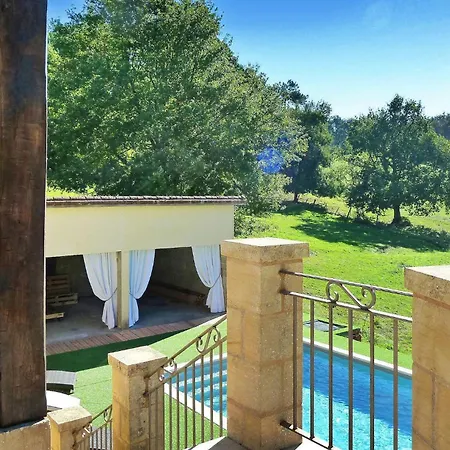 Holiday home La Poujade *